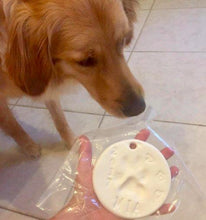 Load image into Gallery viewer, Paw Print Ornament-I Want That Now!